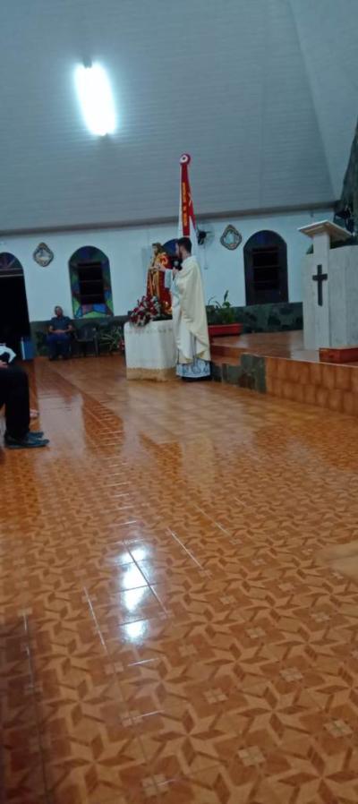 FiÃ©is participam da segunda noite de TrÃ­duo em honra ao Senhor Bom Jesus na Comunidade de Campo Mendes 